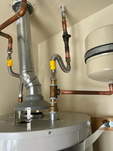 Water heater installation and plumbing repair in San Pedro Hill